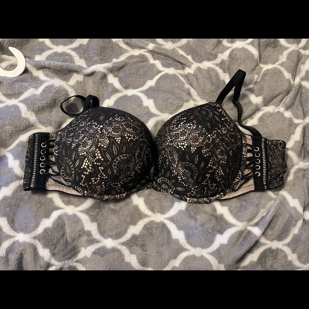 Victorias Secret Very Sexy Push Up Bra